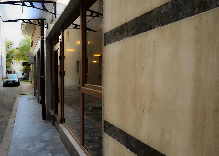 Hotel Leda